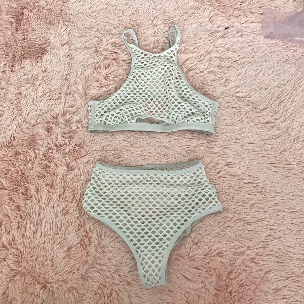 VS white swimsuit - Picture 1 of 3